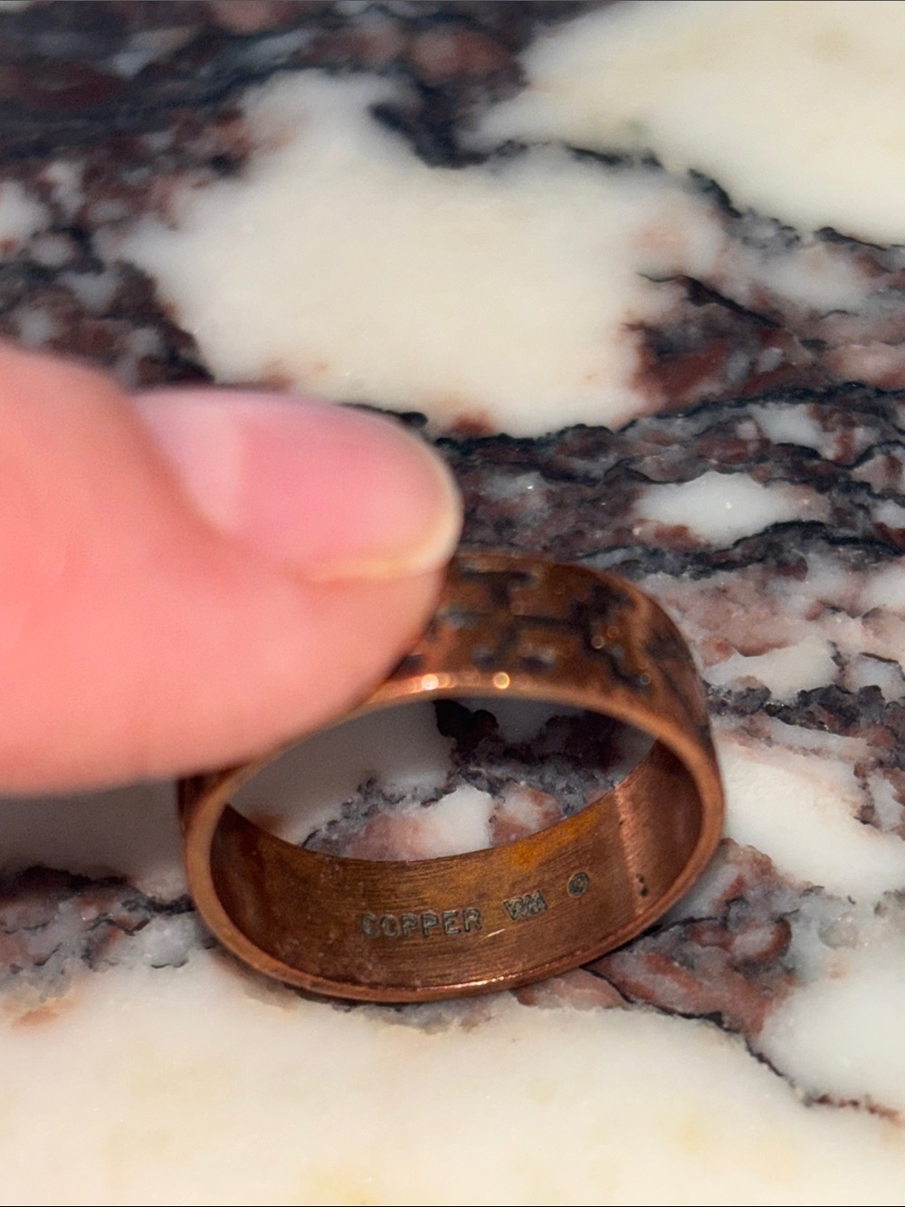 Signed Copper embossed ring - Picture 2 of 3